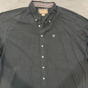 ARIAT wrinkle- free long sleeve button up